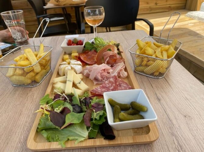 Restaurant Le dodo à Vaulx-Milieu, France