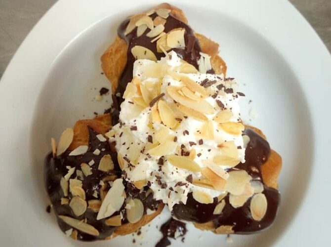 Le Douze Heures Restaurant à Trappes, France