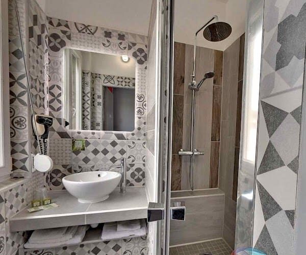 Le Floride – Hôtel – Restaurant à Hellimer, France