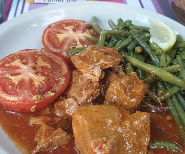 Restaurant Le Foucaud chez la puce à Vaulx-en-Velin, France