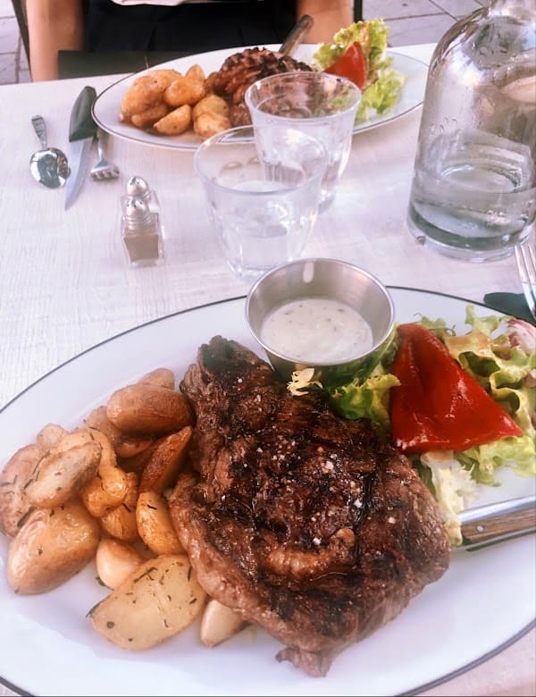 Le France Brasserie Restaurant à Auch, France