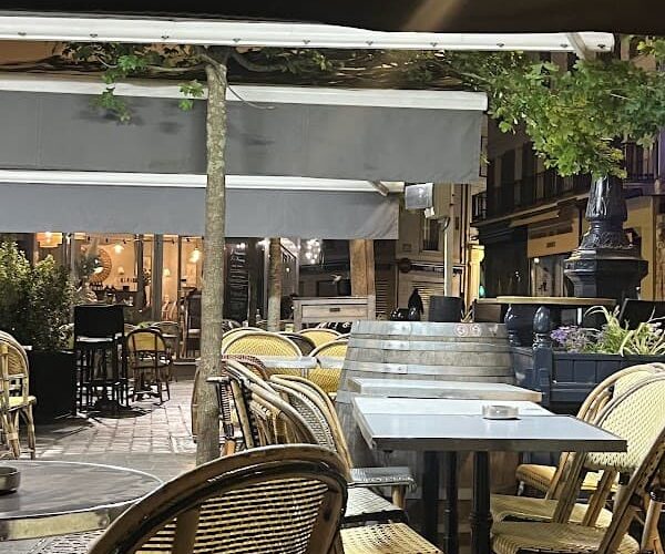 Restaurant LE FRANCE à Fontainebleau, France