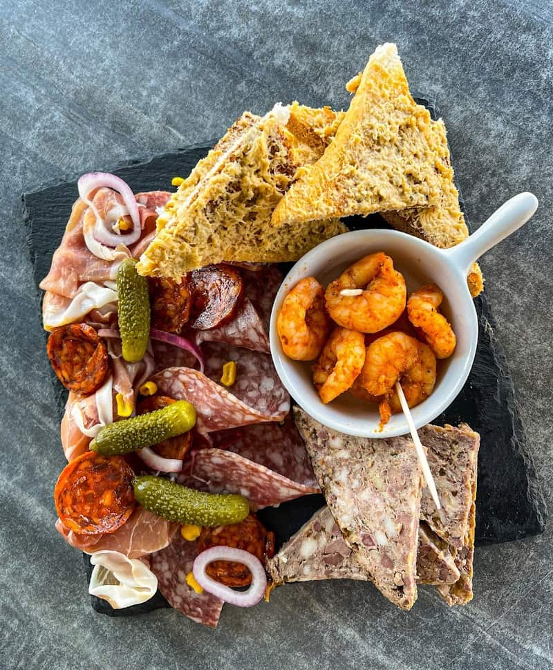 Restaurant Le goûvern’ail à Grand-Fort-Philippe, France