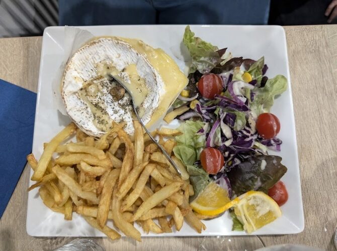 Restaurant Le goûvern’ail à Grand-Fort-Philippe, France