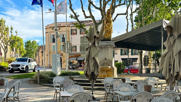 Restaurant Le Grand Café de Saint-Cyr à Saint-Cyr-sur-Mer, France