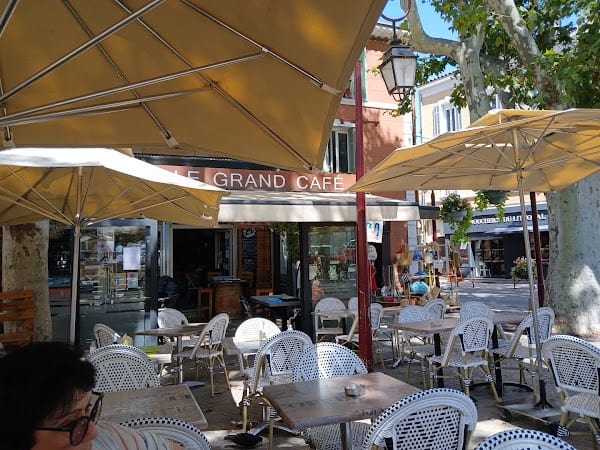 Restaurant Le Grand Café de Saint-Cyr à Saint-Cyr-sur-Mer, France