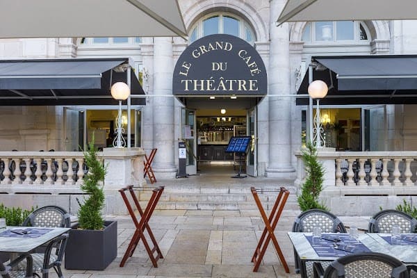 Restaurant Le Grand Café du Théâtre à Lons-le-Saunier, France