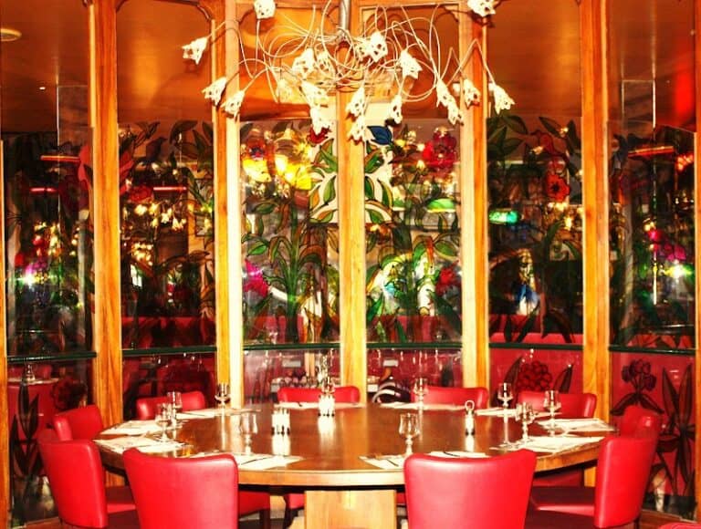 Le Grand Cafe