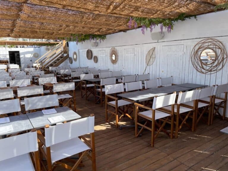 Restaurant Le Grand Large à Cassis, France — photo 1