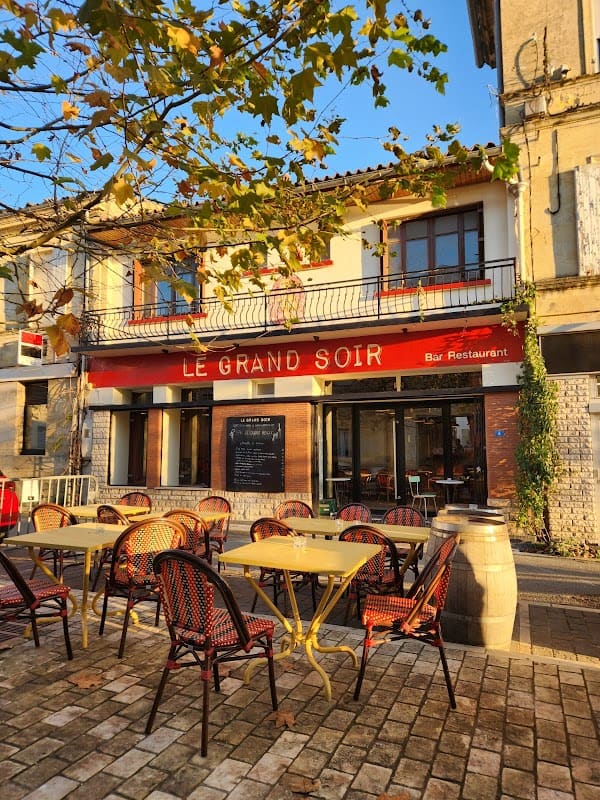 Restaurant Le Grand Soir à Langoiran, France