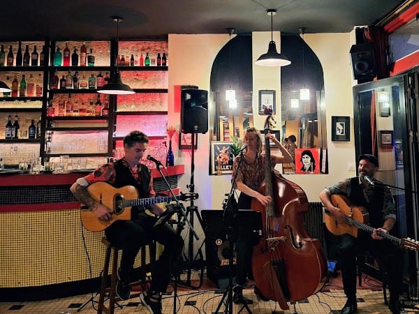 Restaurant Le Grand Soir à Langoiran, France
