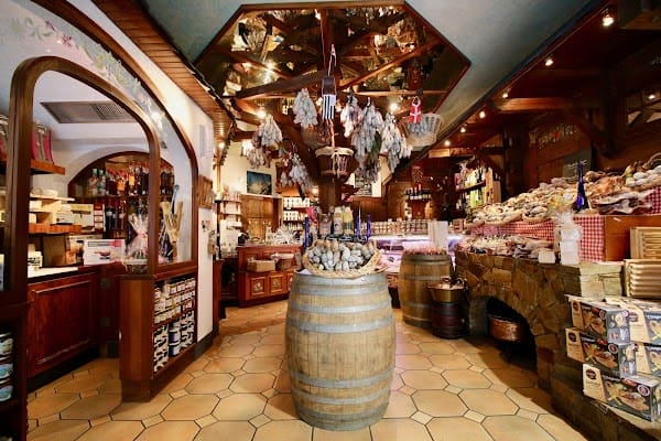 Restaurant Le Grenier Morzinois à Morzine, France