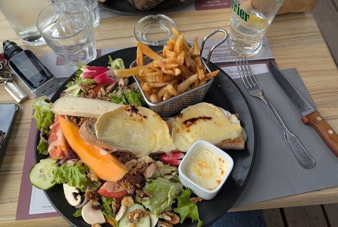 Restaurant Le Grill du Gantier à Saint-Junien, France