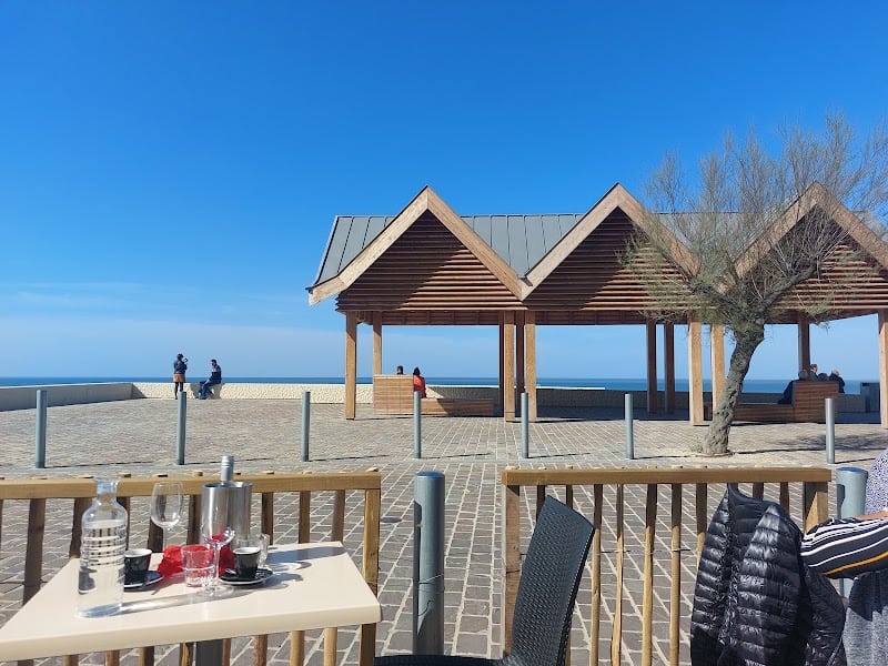 Restaurant Le Grill Océan à Soulac-sur-Mer, France