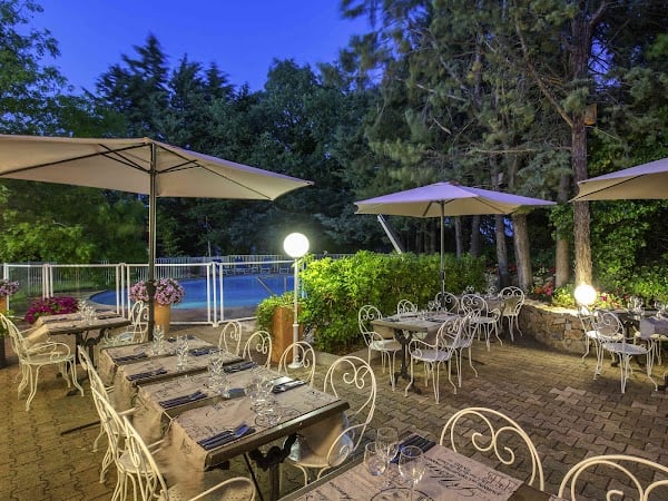 Restaurant LE JARDIN DES ADRETS à Brignoles, France