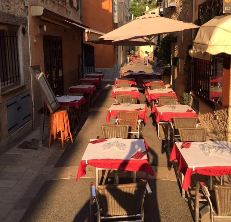 Restaurant Le Kashmir à Valbonne, France — photo 1