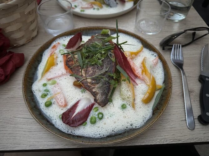 Restaurant Le Kaskarot à Saint-Jean-de-Luz, France