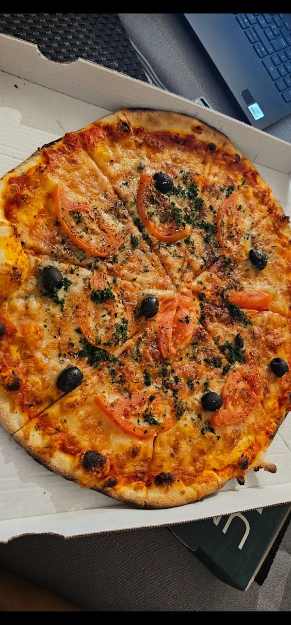 Restaurant Le Kiosque à Pizzas à Crépy-en-Valois, France