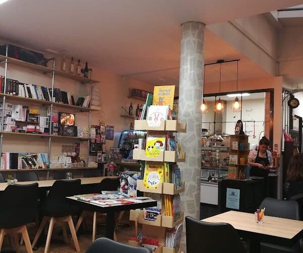 Le Livre gourmand – Restaurant et librairie à Carpentras, France