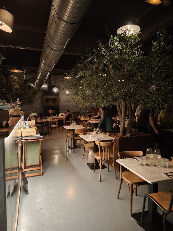 Le Local – Restaurant Bouc Bel Air à Bouc-Bel-Air, France