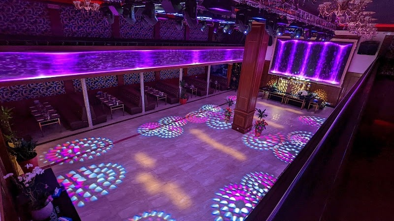 Restaurant LE LORENZO à Aubervilliers, France