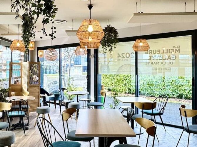 Restaurant Le Macaron Blue à Bezannes, France