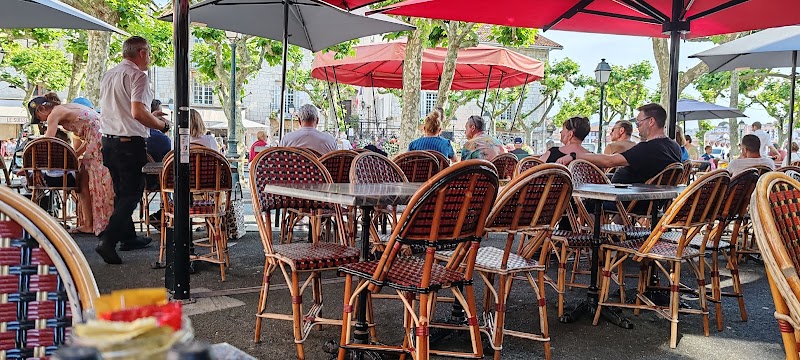 Restaurant Le Majestic café à Saint-Jean-de-Luz, France