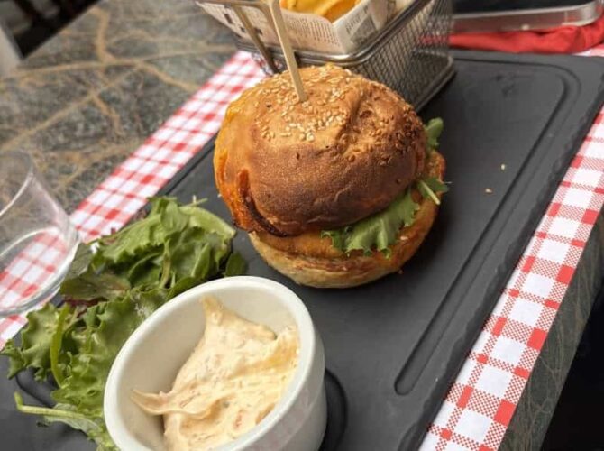 Restaurant Le Majestic café à Saint-Jean-de-Luz, France