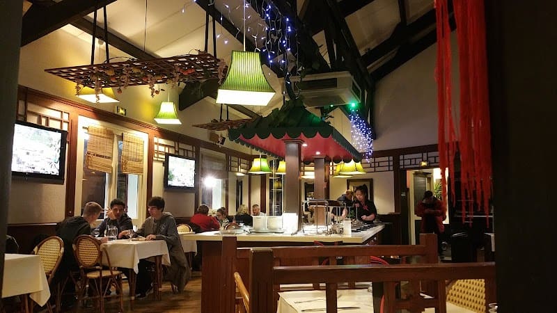 Restaurant Le Mandarin à Puiseux-Pontoise, France