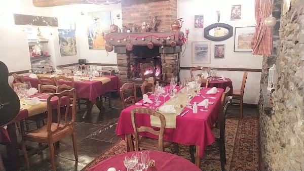 Restaurant Le Médiéval à Hierges, France