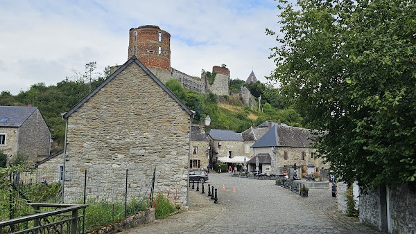 Restaurant Le Médiéval à Hierges, France