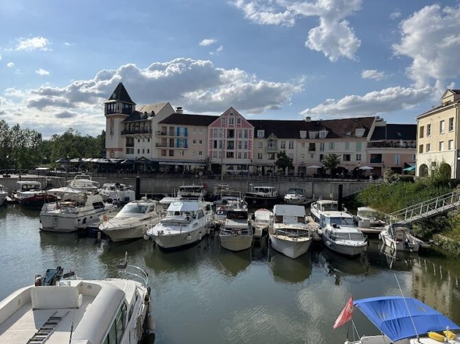 Restaurant Le Millésime du Port à Cergy, France