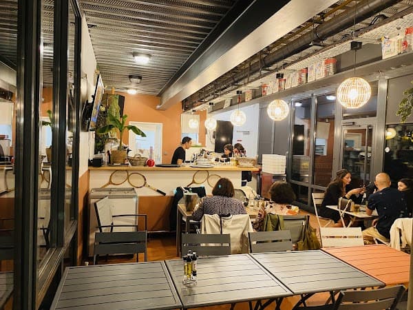 Restaurant Le Mori 7 à Sceaux, France