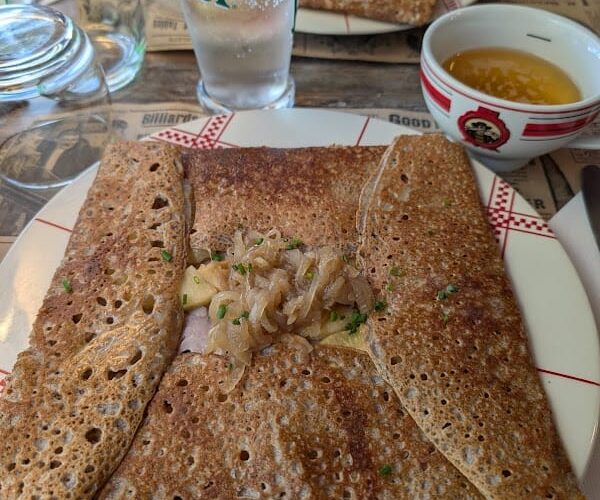 Restaurant Le Moulin Blanc à Saint-Nazaire, France