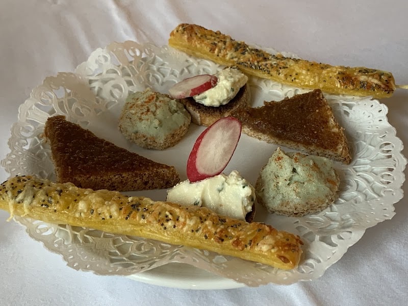 Restaurant Le Moulin de la Reillère à Mantes-la-Ville, France