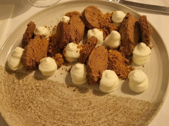 Restaurant Le Moulin de la Reillère à Mantes-la-Ville, France