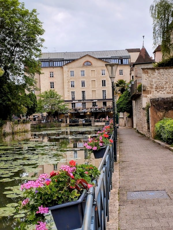 Restaurant Le Moulin des Tanneurs à Dole, France