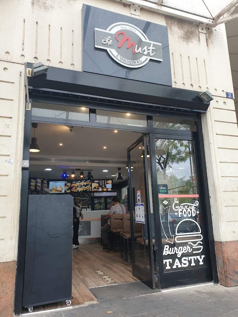 Restaurant Le Must à Cergy, France