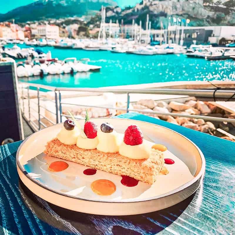 Le Naïo: Bar, Restaurant, Tapas,Glacier à Cassis, France