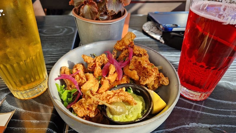 Le Naïo: Bar, Restaurant, Tapas,Glacier à Cassis, France