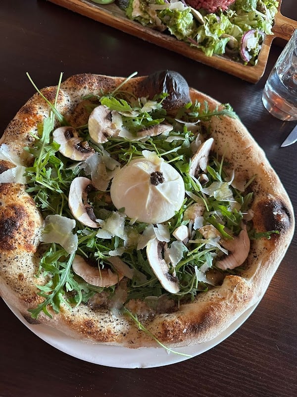 Restaurant Le Napolitain à Saclay, France