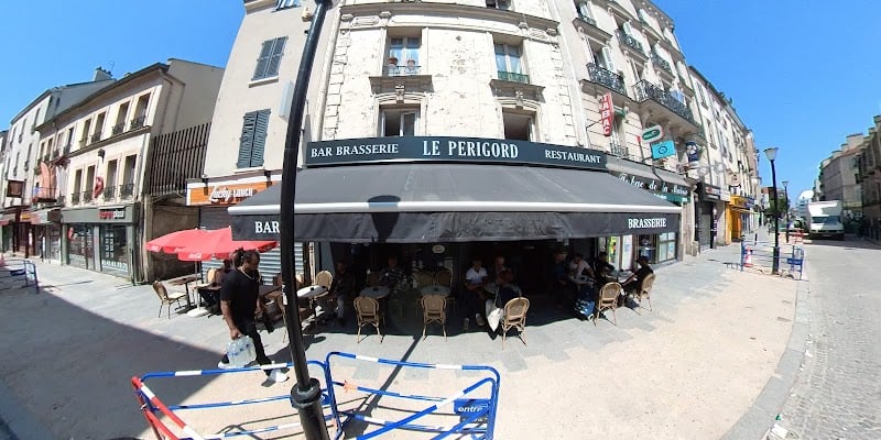 Restaurant Le Perigord à Aubervilliers, France