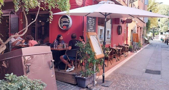 Restaurant Le petit bouchon à Mouans-Sartoux, France