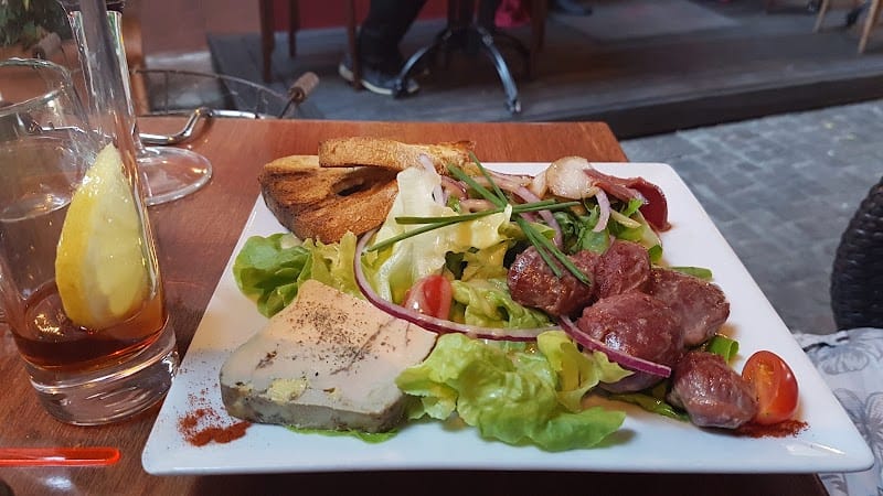 Restaurant Le petit bouchon à Mouans-Sartoux, France