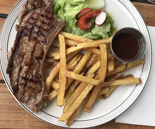 Restaurant Le Petit Bouchon à Saint-Jean-d'Angély, France