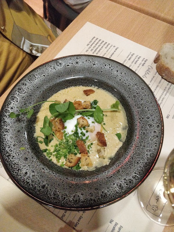 Restaurant Le Petit Bouton D’or à Mâcon, France