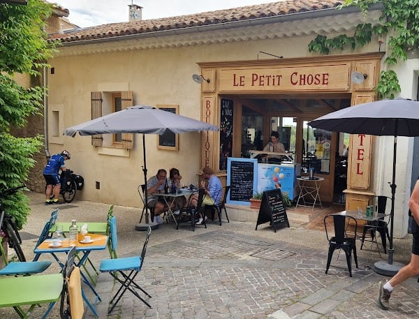Restaurant Le Petit Chose à Venasque, France