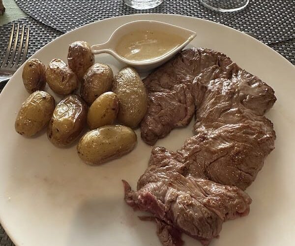 Restaurant Le Petit Maine à Bergerac, France