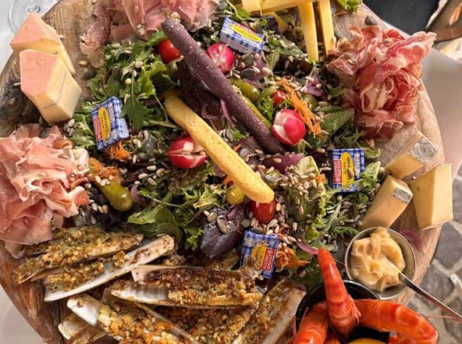 Restaurant Le petit OYSTER BAR à Cassis, France