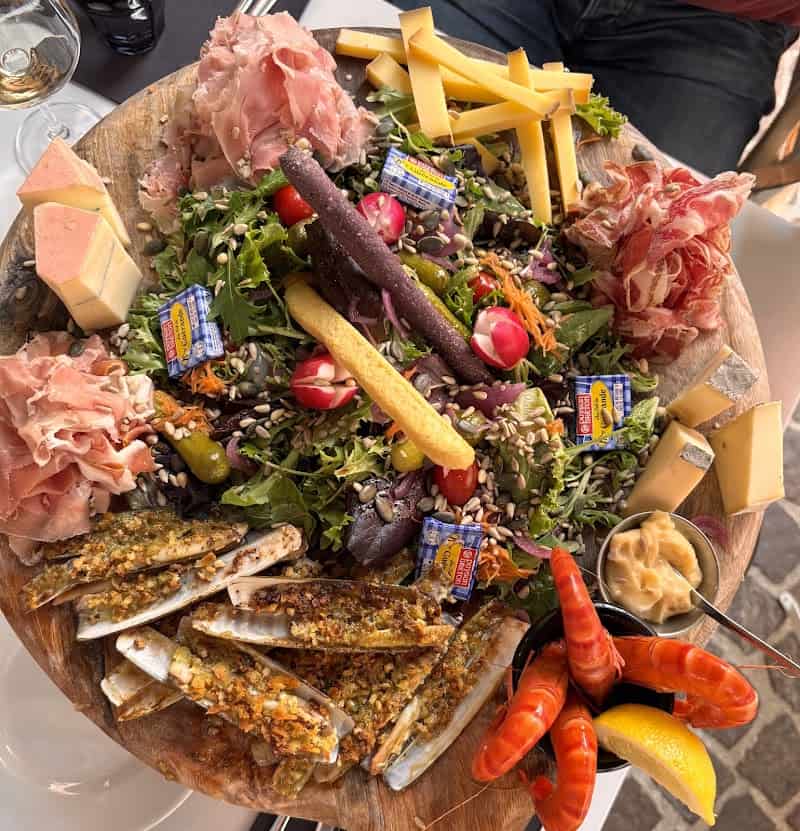 Restaurant Le petit OYSTER BAR à Cassis, France